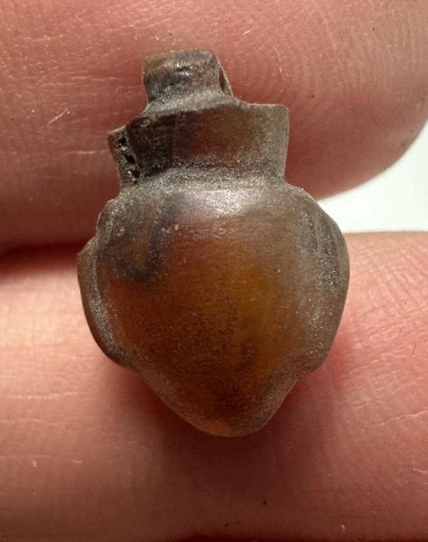 Picture of ANCIENT EGYPT. NEW KINGDOM STONE HEART AMULET. 1400 - 1200  B.C