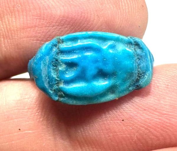Picture of ANCIENT EGYPT.  FAIENCE RING. AMARNA. TIME OF KING TUTANKHAMUN. 1340 B.C .