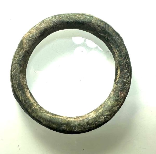 Picture of LEVANT . IRON AGE 7TH - 6TH CENTURY B.C SOLID BRONZE BRACELET. PROBABLY USED AS MONEY BEFORE CURRENCY