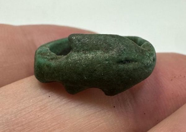 Picture of ANCIENT EGYPT-  FAIENCE RING WITH A FISH. 600 - 300 B.C. BEAUTIFUL WITH NO REPAIRS OR RESTORTAION