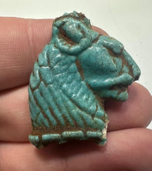Picture of ANCIENT EGYPT. GRECO - ROMAN . BEAUTIFUL  AMULET OF A LION .   300 B.C - 100 A.D.  SUSPENSION HOLE DAMAGED