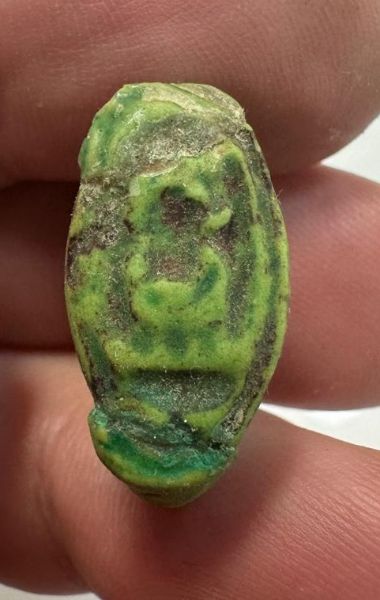 Picture of ANCIENT EGYPT.  FAIENCE RING. AMARNA. TIME OF KING TUTANKHAMUN. 1340 B.C .