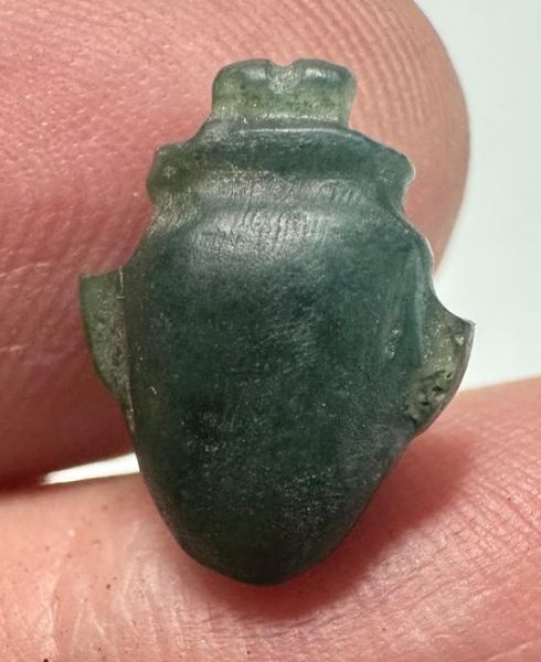 Picture of ANCIENT EGYPT -  BEAUTIFUL STONE  HEART AMULET . LATE PERIOD. 300 - 100 B.C