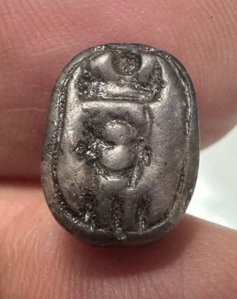 Picture of ANCIENT EGYPT -  BEAUTIFUL AMETHYST STONE  SCARAB . WITH THE NAME OF THUTMOSES IV. NEW KINGDOM. 1400 - 1200 B.C